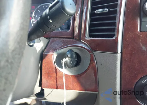 2008 Jeep Grand Cherokee Laredo z USA, uszkodzony, nr VIN 1J8GR48K08C193030